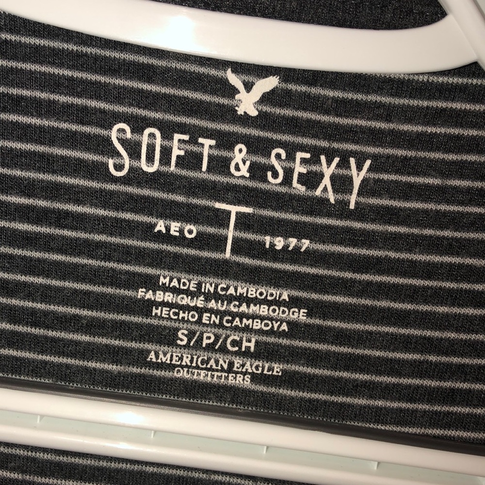 grey & white tee - Picture 2 of 2